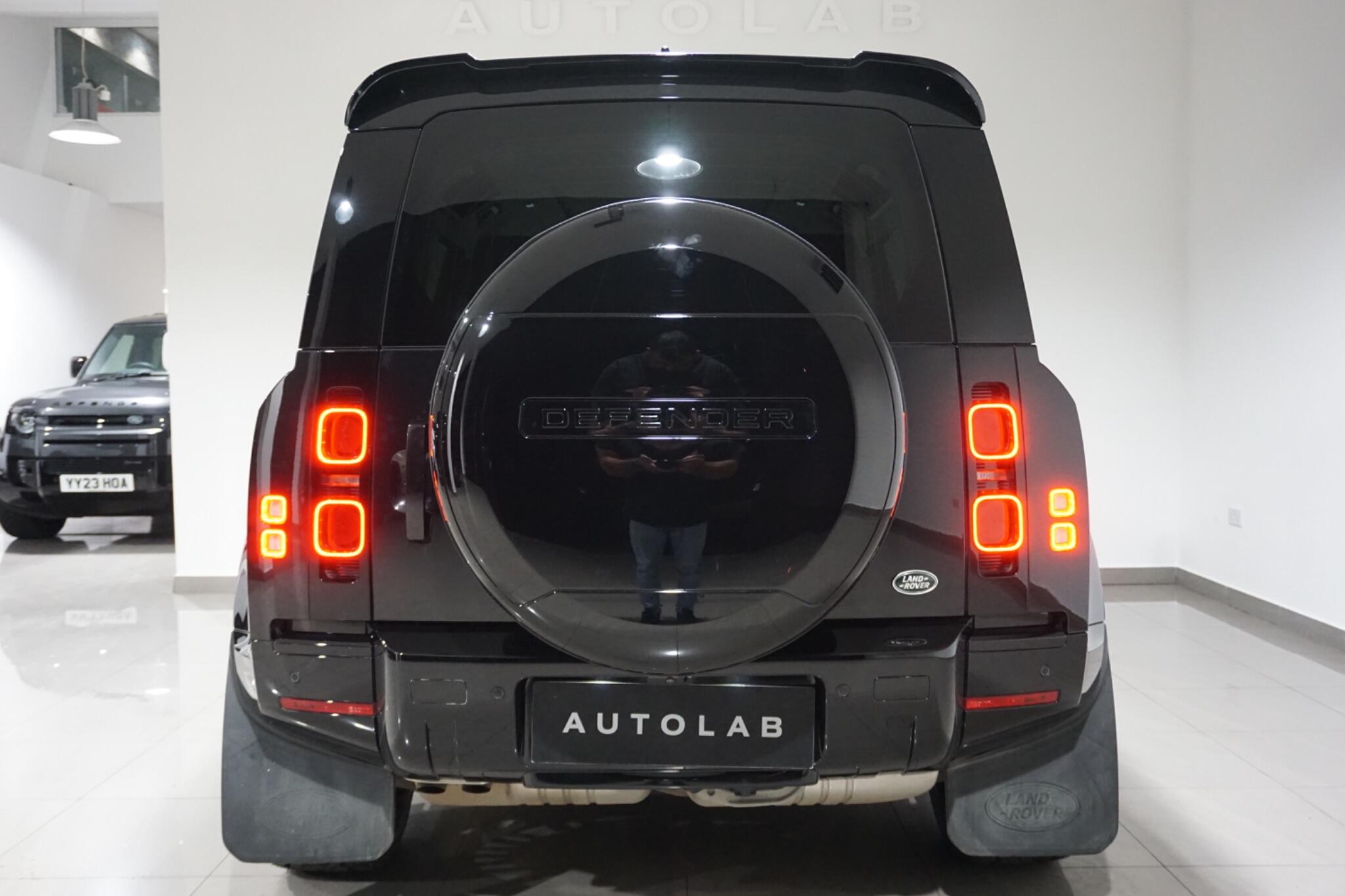 Land Rover Defender 110 3.0 D250 MHEV XS Edition SUV 5dr Diesel Auto 4WD Euro 6 (s/s) (250 ps)